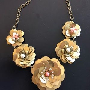 Loft Flower statement necklace